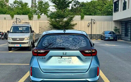 Honda Fit, 2022 год, 1 050 000 рублей, 5 фотография