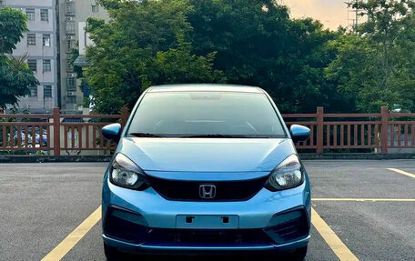 Honda Fit, 2022 год, 1 050 000 рублей, 2 фотография