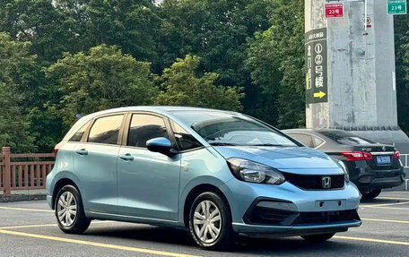 Honda Fit, 2022 год, 1 050 000 рублей, 3 фотография
