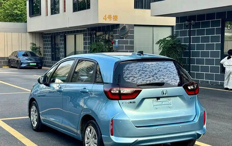 Honda Fit, 2022 год, 1 050 000 рублей, 6 фотография