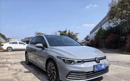Volkswagen Golf VIII, 2022 год, 1 450 005 рублей, 3 фотография