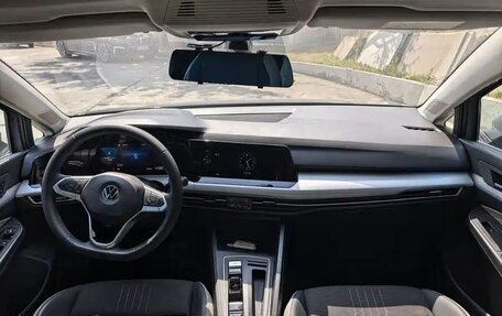 Volkswagen Golf VIII, 2022 год, 1 450 005 рублей, 8 фотография