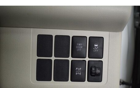 Toyota Porte II, 2016 год, 560 000 рублей, 28 фотография