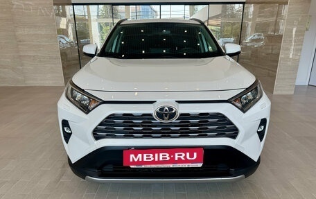 Toyota RAV4, 2020 год, 3 499 990 рублей, 2 фотография