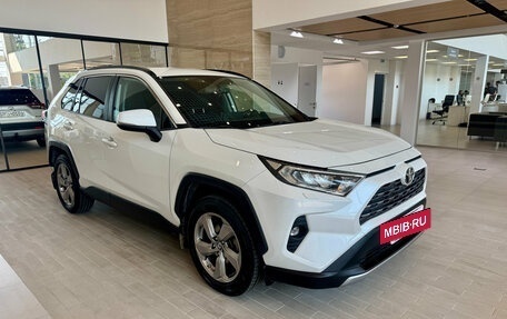 Toyota RAV4, 2020 год, 3 499 990 рублей, 3 фотография