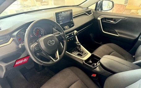 Toyota RAV4, 2020 год, 3 499 990 рублей, 9 фотография