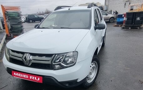 Renault Duster I рестайлинг, 2017 год, 845 000 рублей, 6 фотография