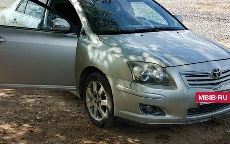 Toyota Avensis III рестайлинг, 2006 год, 630 000 рублей, 5 фотография