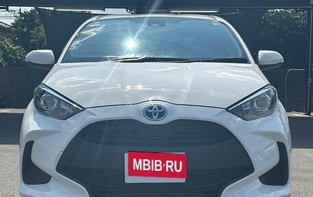 Toyota Yaris, 2022 год, 650 000 рублей, 1 фотография