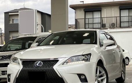 Lexus CT I рестайлинг, 2017 год, 1 200 000 рублей, 1 фотография