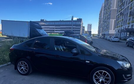 Opel Astra J, 2013 год, 830 000 рублей, 4 фотография