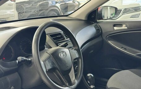 Hyundai Solaris II рестайлинг, 2011 год, 599 000 рублей, 11 фотография