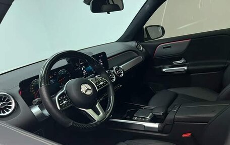 Mercedes-Benz GLB, 2022 год, 2 233 000 рублей, 11 фотография