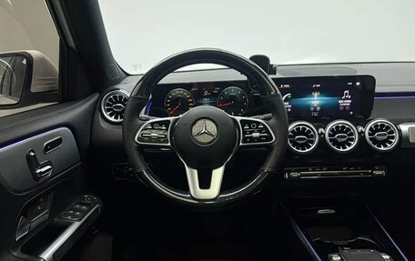 Mercedes-Benz GLB, 2022 год, 2 233 000 рублей, 12 фотография