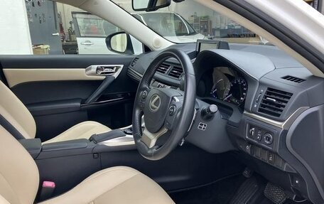 Lexus CT I рестайлинг, 2017 год, 1 200 000 рублей, 11 фотография