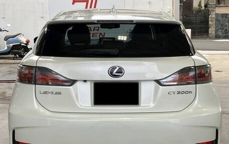 Lexus CT I рестайлинг, 2017 год, 1 200 000 рублей, 6 фотография