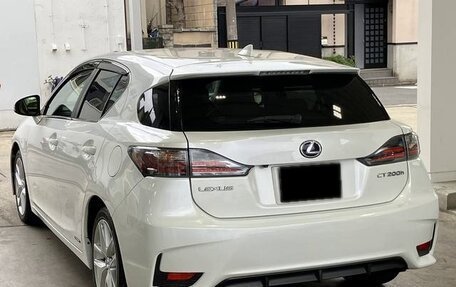 Lexus CT I рестайлинг, 2017 год, 1 200 000 рублей, 8 фотография