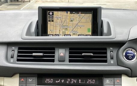 Lexus CT I рестайлинг, 2017 год, 1 200 000 рублей, 18 фотография