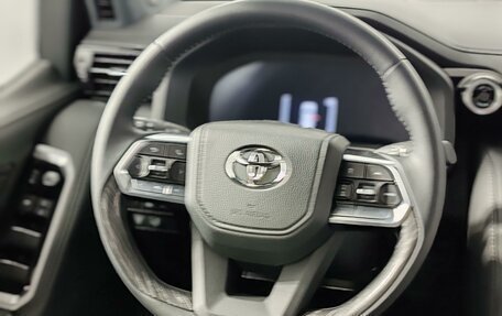 Toyota Land Cruiser, 2026 год, 16 990 000 рублей, 24 фотография
