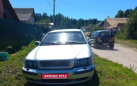 Volvo S40 II, 2002 год, 100 000 рублей, 1 фотография