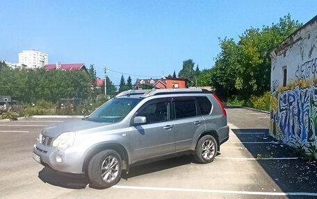 Nissan X-Trail, 2010 год, 900 000 рублей, 2 фотография