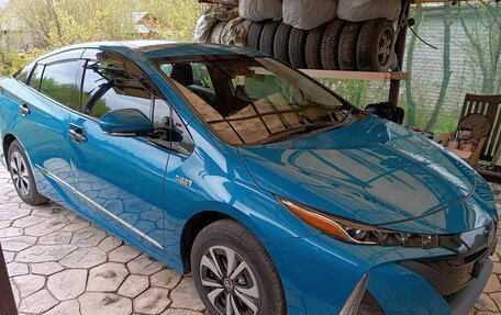 Toyota Prius IV XW50, 2019 год, 2 380 000 рублей, 5 фотография