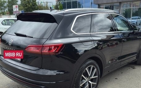 Volkswagen Touareg III, 2018 год, 5 700 000 рублей, 7 фотография