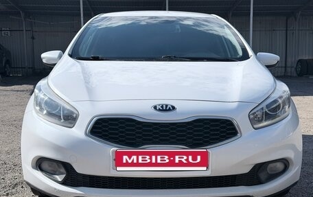 KIA cee'd III, 2015 год, 777 000 рублей, 16 фотография