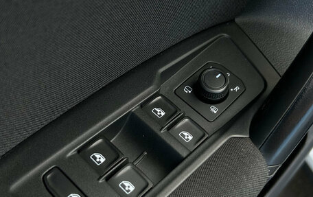 Volkswagen Tiguan II, 2020 год, 2 200 000 рублей, 23 фотография
