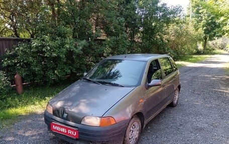 Fiat Punto III Punto Evo рестайлинг, 1998 год, 110 000 рублей, 1 фотография