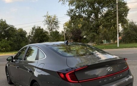 Hyundai Sonata VIII, 2021 год, 2 600 000 рублей, 3 фотография
