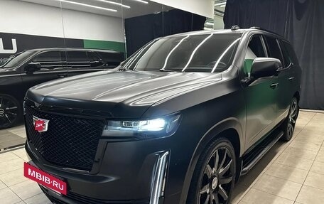Cadillac Escalade V, 2023 год, 13 000 000 рублей, 3 фотография