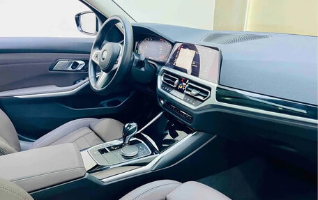 BMW 3 серия, 2021 год, 2 870 000 рублей, 7 фотография