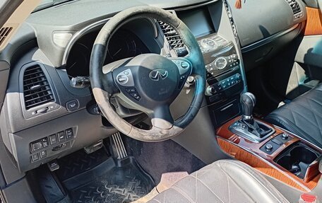 Infiniti QX70, 2016 год, 2 370 000 рублей, 7 фотография