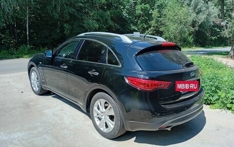 Infiniti QX70, 2016 год, 2 370 000 рублей, 5 фотография