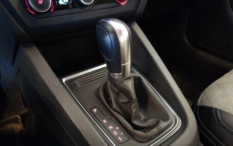 Volkswagen Jetta VI, 2017 год, 1 150 000 рублей, 13 фотография
