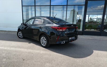 KIA Rio IV, 2020 год, 1 399 000 рублей, 4 фотография