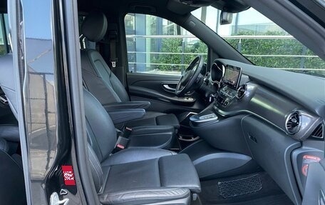 Mercedes-Benz V-Класс, 2023 год, 11 500 000 рублей, 17 фотография