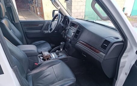 Mitsubishi Pajero IV, 2013 год, 2 600 000 рублей, 5 фотография