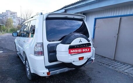 Mitsubishi Pajero IV, 2013 год, 2 600 000 рублей, 4 фотография