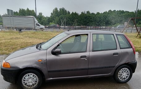 Fiat Punto III Punto Evo рестайлинг, 1998 год, 110 000 рублей, 2 фотография