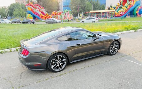 Ford Mustang VI рестайлинг, 2016 год, 2 400 000 рублей, 6 фотография