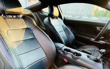 Ford Mustang VI рестайлинг, 2016 год, 2 400 000 рублей, 25 фотография
