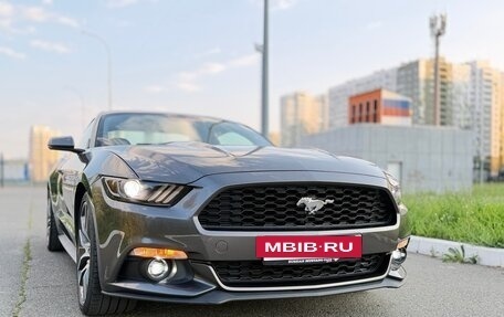 Ford Mustang VI рестайлинг, 2016 год, 2 400 000 рублей, 28 фотография
