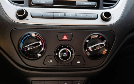 Hyundai Solaris II рестайлинг, 2018 год, 1 220 000 рублей, 16 фотография