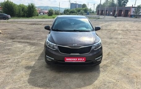 KIA Rio III рестайлинг, 2016 год, 860 000 рублей, 1 фотография
