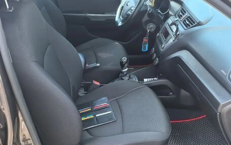 KIA Rio III рестайлинг, 2016 год, 860 000 рублей, 4 фотография