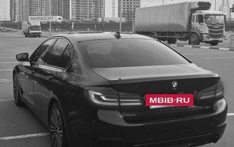BMW 5 серия, 2017 год, 2 800 000 рублей, 2 фотография