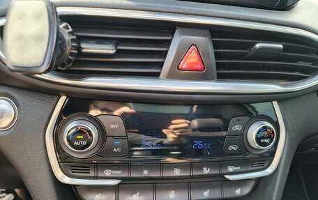 Hyundai Santa Fe IV, 2018 год, 2 900 000 рублей, 23 фотография