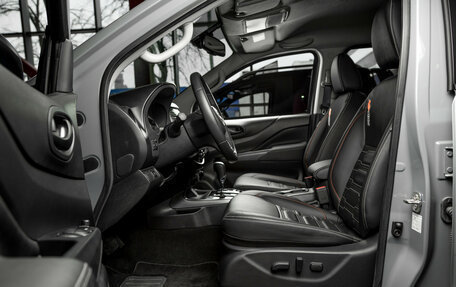Nissan Navara (Frontier), 2024 год, 5 300 000 рублей, 8 фотография